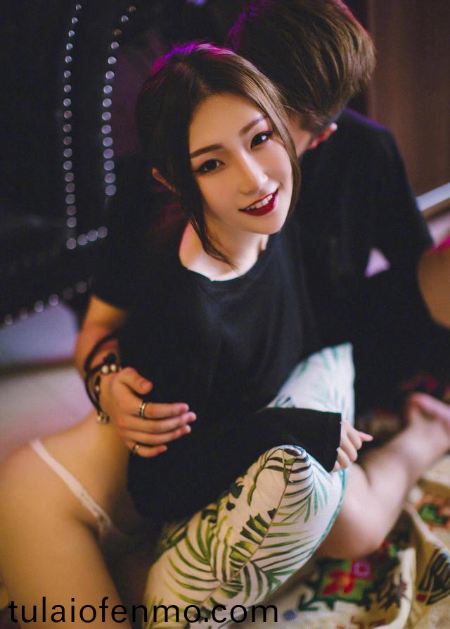 亚洲A V综合色区无码专区桃色